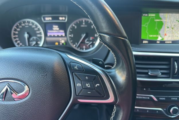 INFINITI Q30 Q30 170 AWD