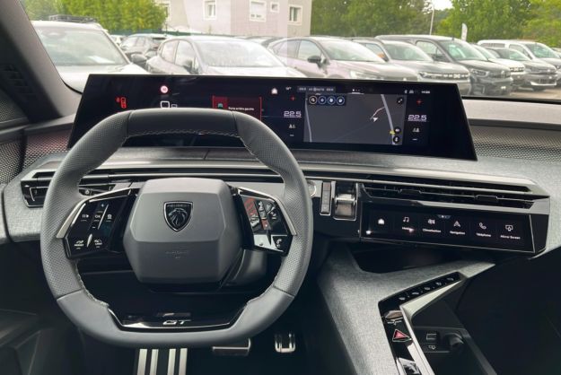 PEUGEOT 5008 HYBRID 145 E-DCS6 GT 360 T.O