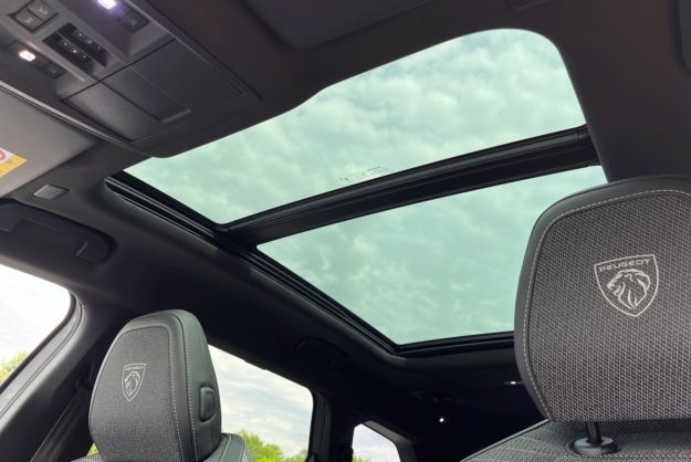 PEUGEOT 5008 HYBRID 145 E-DCS6 GT 360 T.O