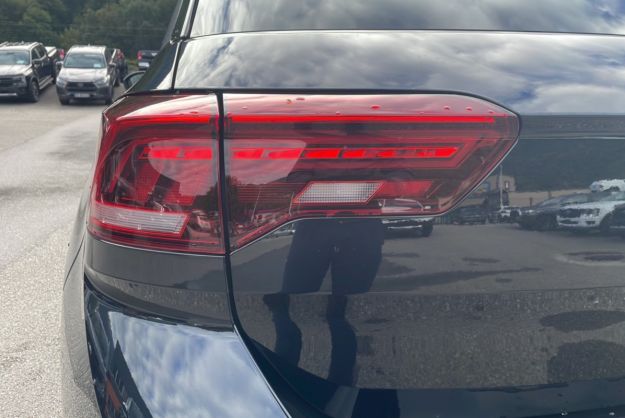 VOLKSWAGEN T-ROC TDI 150 DSG7 R-LINE BLACK