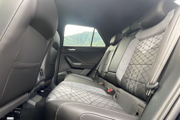 VOLKSWAGEN T-ROC TDI 150 DSG7 R-LINE BLACK