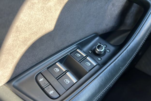 AUDI Q7 AVUS E-TRON V6 TDI 373