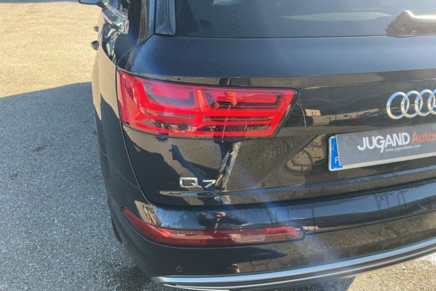 AUDI Q7 AVUS E-TRON V6 TDI 373