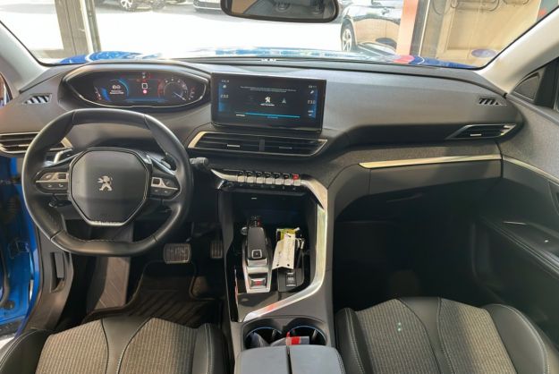 PEUGEOT 3008 1.2 130 EAT8 ALLURE PACK