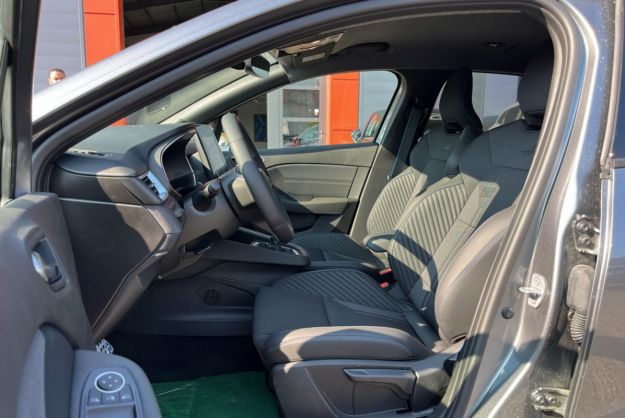 RENAULT CLIO V TCE 90 ESPRIT ALPINE