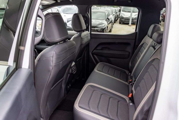 VOLKSWAGEN AMAROK V6 240 BVA10 AVENTURA 4PL