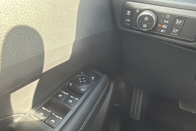 VOLKSWAGEN AMAROK V6 240 BVA AVENTURA
