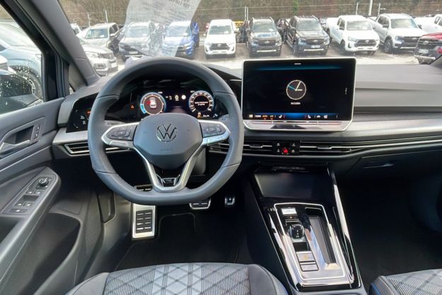 VOLKSWAGEN GOLF E-TSI 150 DSG R-LINE T.O