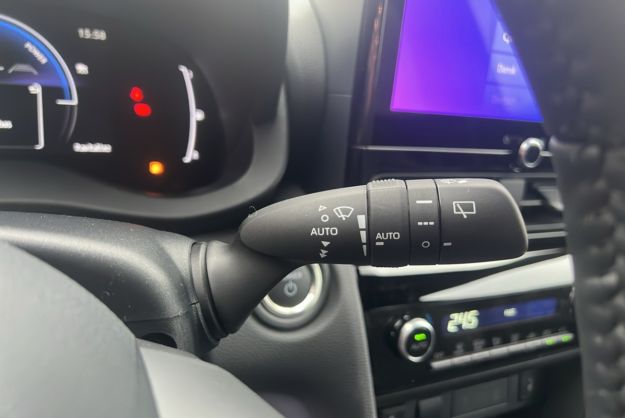 TOYOTA YARIS CROSS HYBRIDE 130 2WD DESIGN