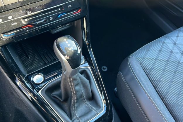 VOLKSWAGEN T-CROSS TSI 116 DSG7 R-LINE