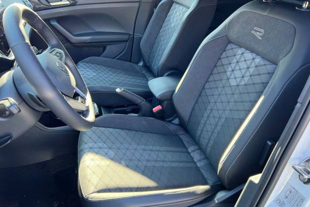 VOLKSWAGEN T-CROSS TSI 116 DSG7 R-LINE