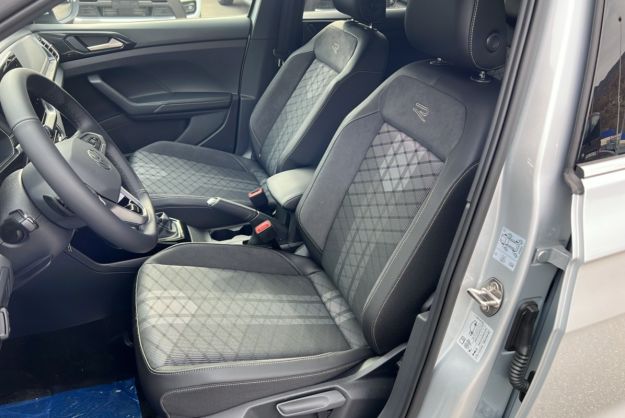 VOLKSWAGEN T-CROSS TSI 116 DSG7 R-LINE