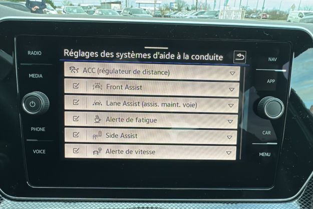 VOLKSWAGEN T-CROSS TSI 116 DSG7 R-LINE