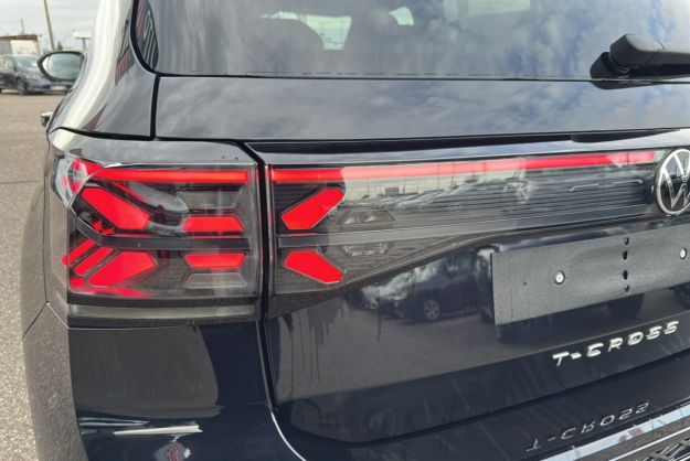 VOLKSWAGEN T-CROSS TSI 116 DSG7 R-LINE