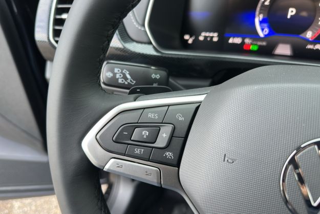 VOLKSWAGEN T-CROSS TSI 116 DSG7 R-LINE