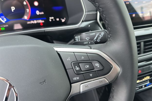 VOLKSWAGEN T-CROSS TSI 116 DSG7 R-LINE