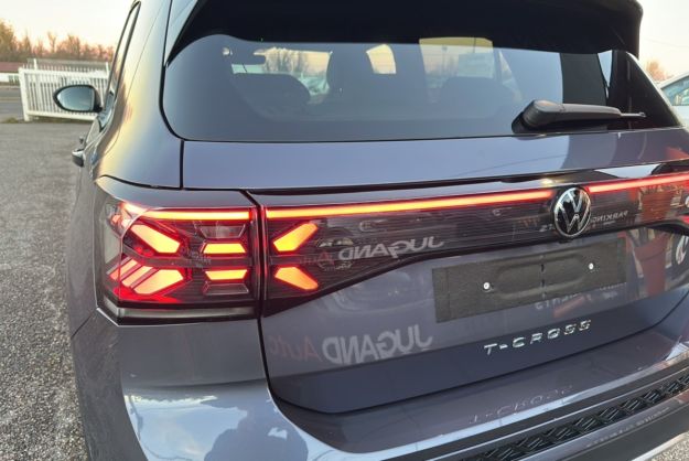 VOLKSWAGEN T-CROSS TSI 116 DSG7 R-LINE