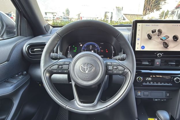 TOYOTA YARIS CROSS HYBRIDE 130 DESIGN PLUS