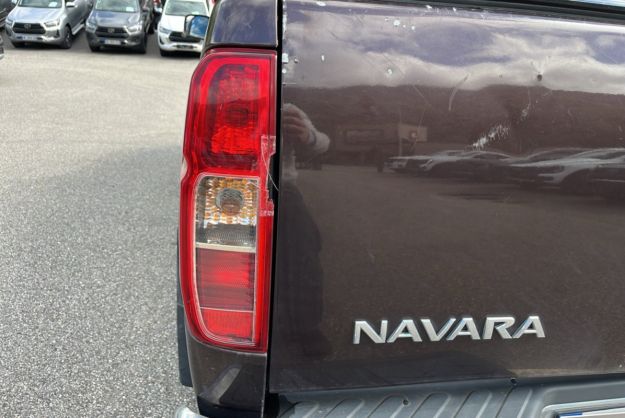 NISSAN NAVARA 2.5 DCI 190
