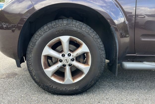 NISSAN NAVARA 2.5 DCI 190