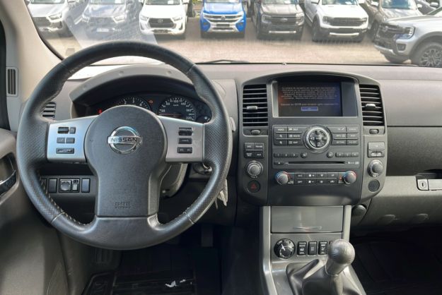 NISSAN NAVARA 2.5 DCI 190