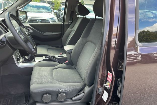NISSAN NAVARA 2.5 DCI 190