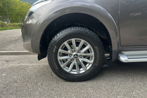 MITSUBISHI L200 2.4 DI-D 181 2CAB INTENSE HARDTOP