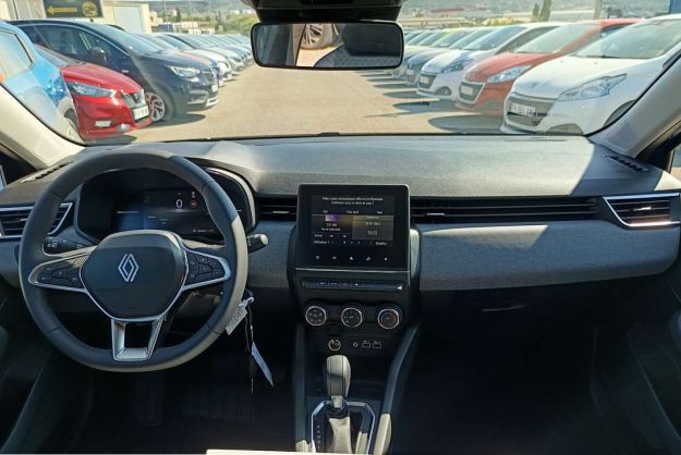 RENAULT CLIO V TCE 90 CVT EVOLUTION PK LOOK