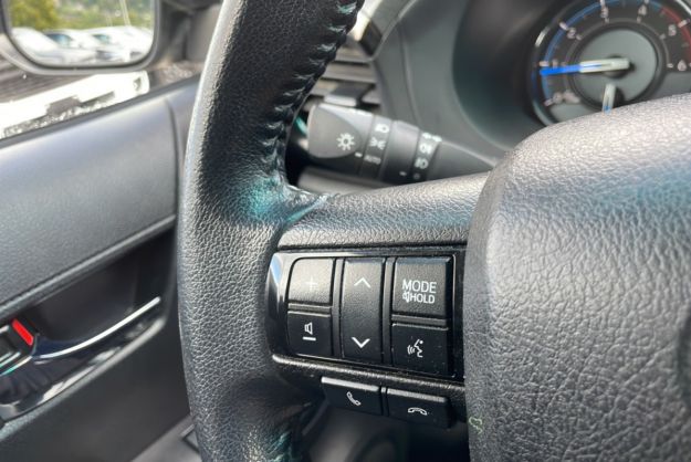 TOYOTA HILUX 2.8 204 BVA INVINCIBLE X-TRA CAB