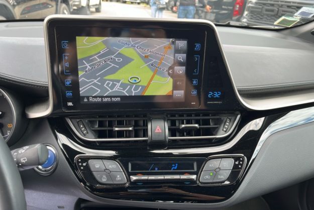 TOYOTA C-HR 1.8 HYBRID 122 JBL EDITION