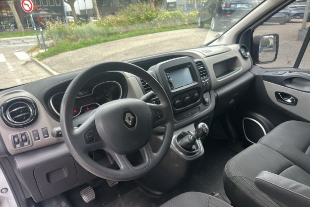 RENAULT TRAFIC 1.6 DCI 120 CONFORT +