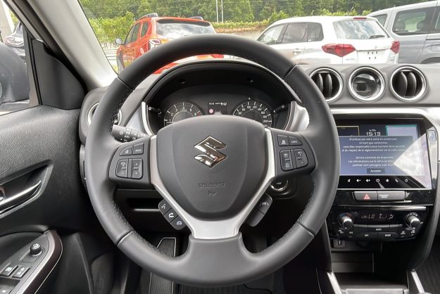 SUZUKI VITARA HYBRID 129 PRIVILEGE ALLGRIP