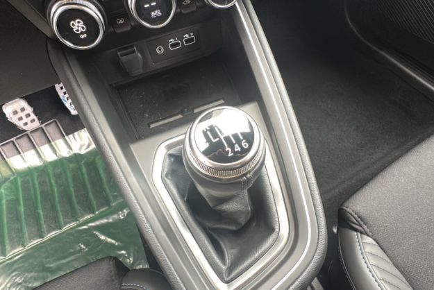 RENAULT CLIO V TCE 90 ESPRIT ALPINE