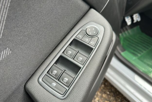 RENAULT CLIO V TCE 90 ESPRIT ALPINE