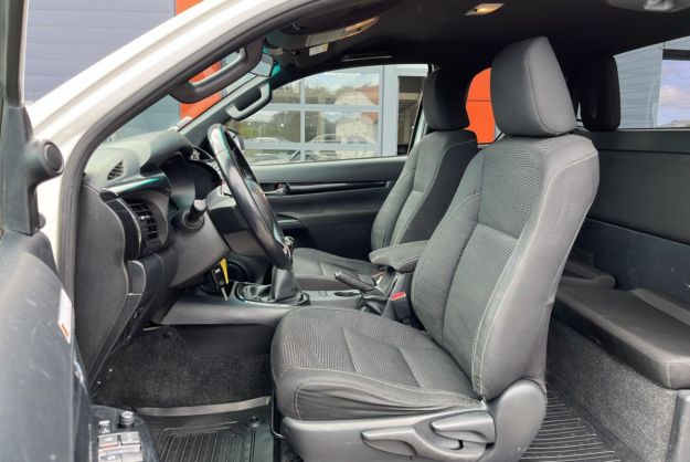 TOYOTA HILUX 2.4 D4D 150 X-TRA CAB LEGENDE