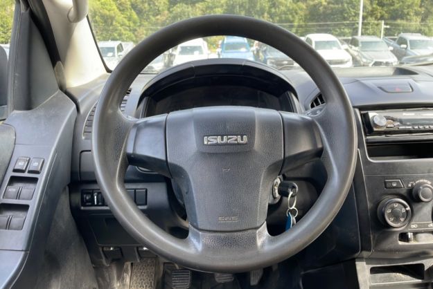 ISUZU D-MAX 2.5 TD 163 SATELLITE CREW CAB