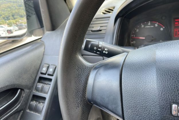 ISUZU D-MAX 2.5 TD 163 SATELLITE CREW CAB