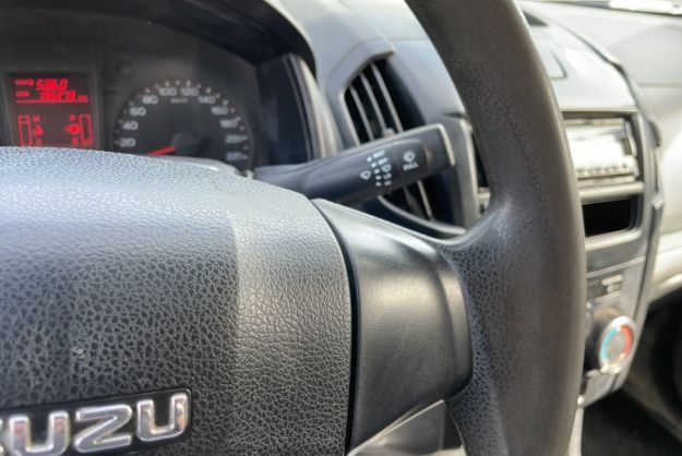 ISUZU D-MAX 2.5 TD 163 SATELLITE CREW CAB