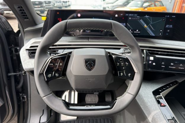 PEUGEOT 3008 HYBRID 145 E-DCS6 GT ALCANTARA