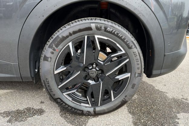 PEUGEOT 3008 HYBRID 145 E-DCS6 GT ALCANTARA