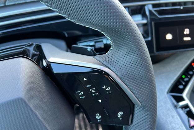 PEUGEOT 3008 HYBRID 145 E-DCS6 GT ALCANTARA