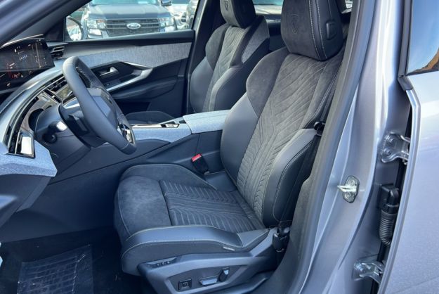 PEUGEOT 3008 HYBRID 145 E-DCS6 GT ALCANTARA