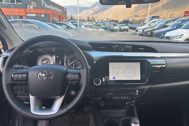 TOYOTA HILUX 2.8 D4-D 204 BVA LEGENDE 4PL