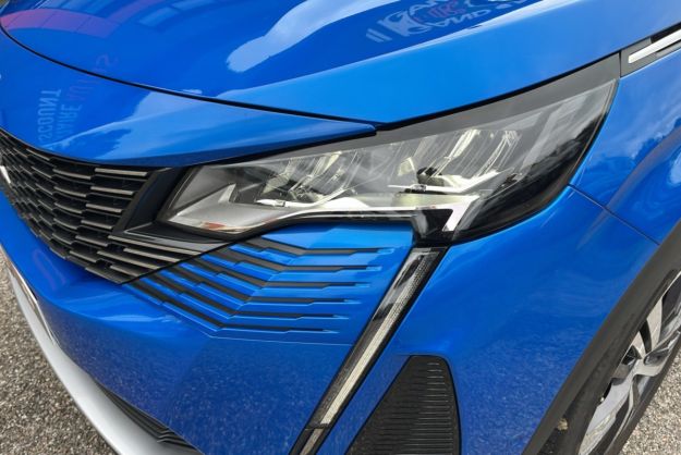 PEUGEOT 3008 1.5 BLUEHDI 130 EAT8 ALLURE PACK