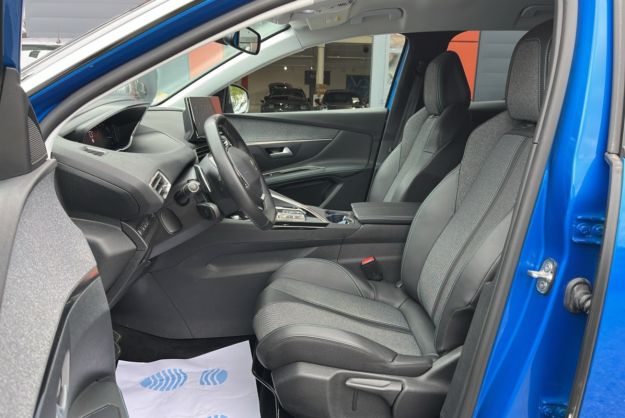 PEUGEOT 3008 1.5 BLUEHDI 130 EAT8 ALLURE PACK