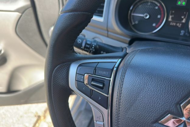 MITSUBISHI L200 2.4 DI-D 181 INTENSE COVER ALU