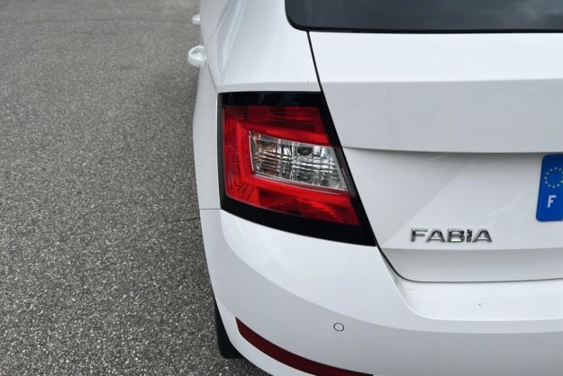 SKODA FABIA 1.0 TSI 95 DSG7 BUSINESS 125 ANS