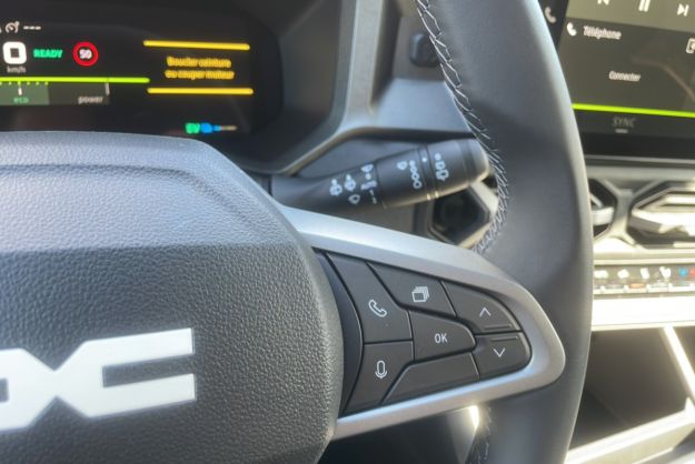 DACIA BIGSTER HYBRID 155 JOURNEY CITY