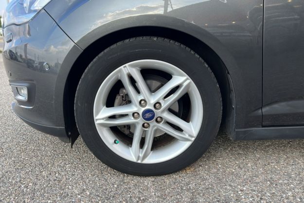 FORD C-MAX FORD C-MAX 1.5 TDCI 120 TITANIUM