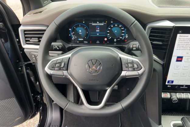 VOLKSWAGEN AMAROK V6 240 BVA10 AVENTURA 4PL